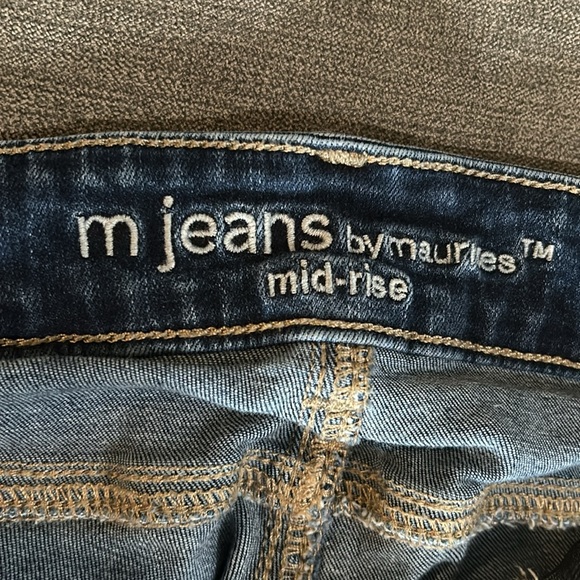 Maternity Maurice’s Capri Jeans - Picture 3 of 8